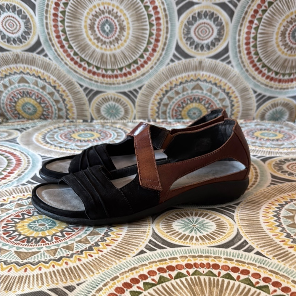 NAOT Footwear Papaki Leather Women’s Sandal Size EU 38 US 7 Black And Brown